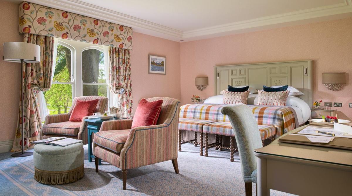 Dromoland Castle - Housity