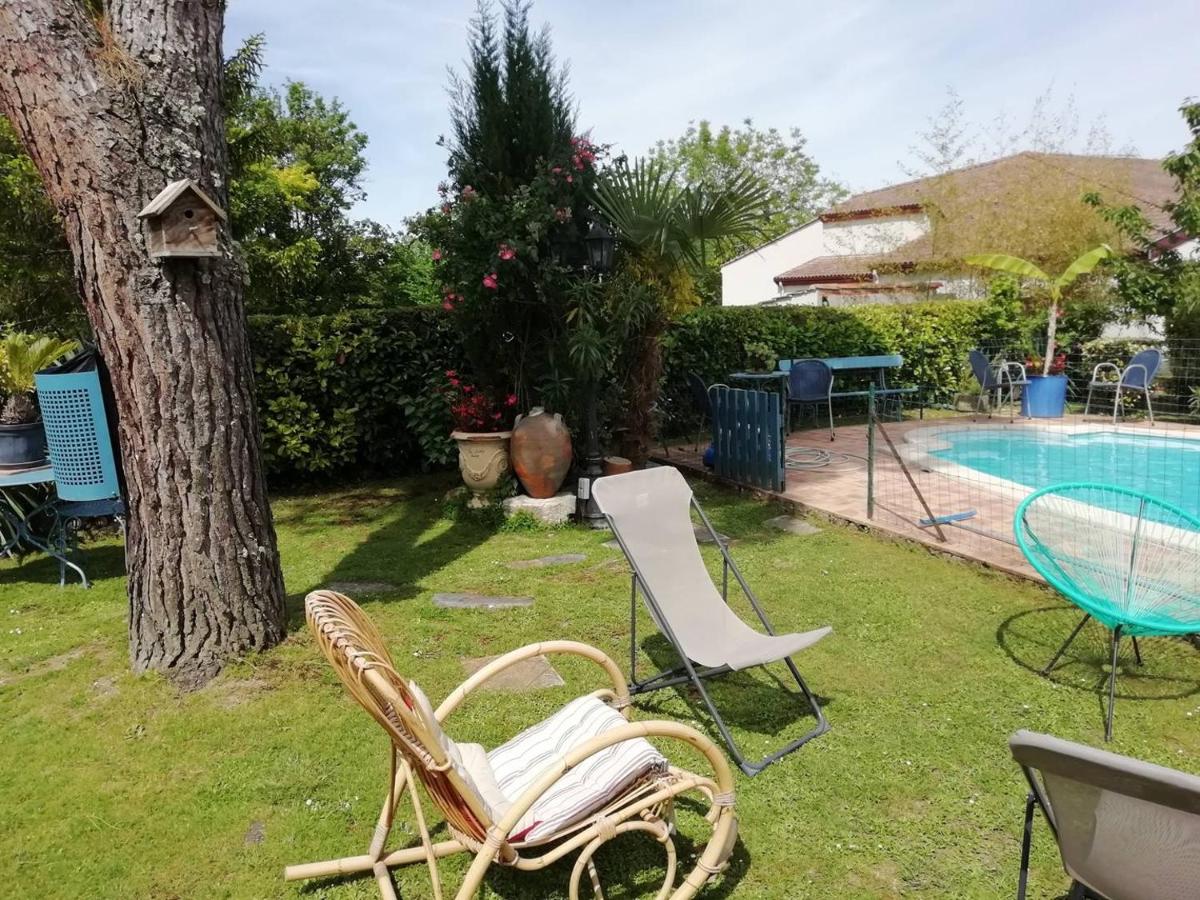 Maison à Sauvagnas avec piscine - Clévacances 3 clés - Housity