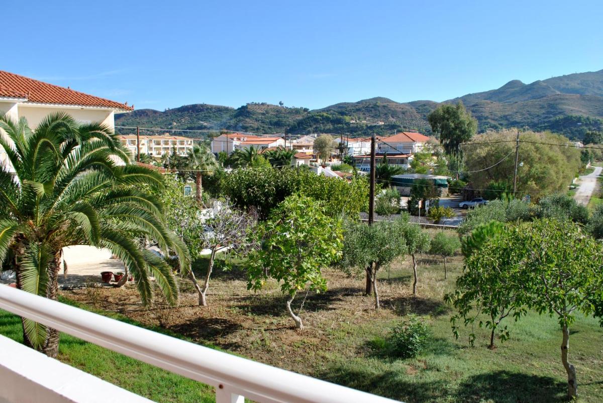 Dennis Apartments - Housity