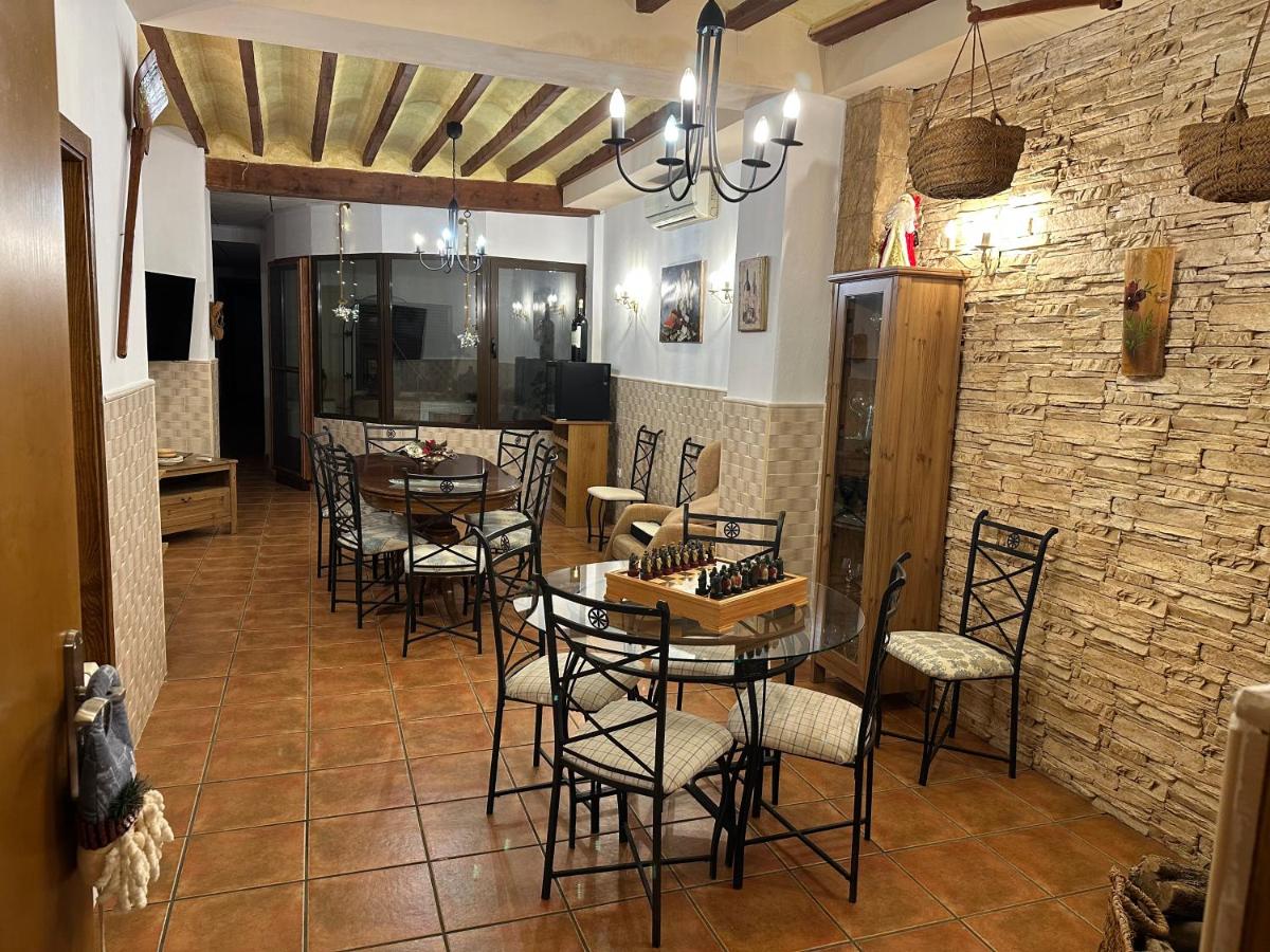Hostal Camarina - Housity