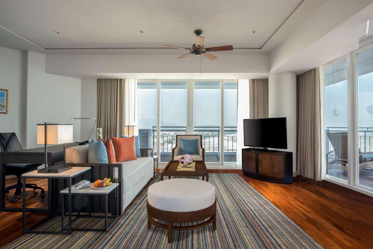 Hilton Hua Hin Resort & Spa - Housity