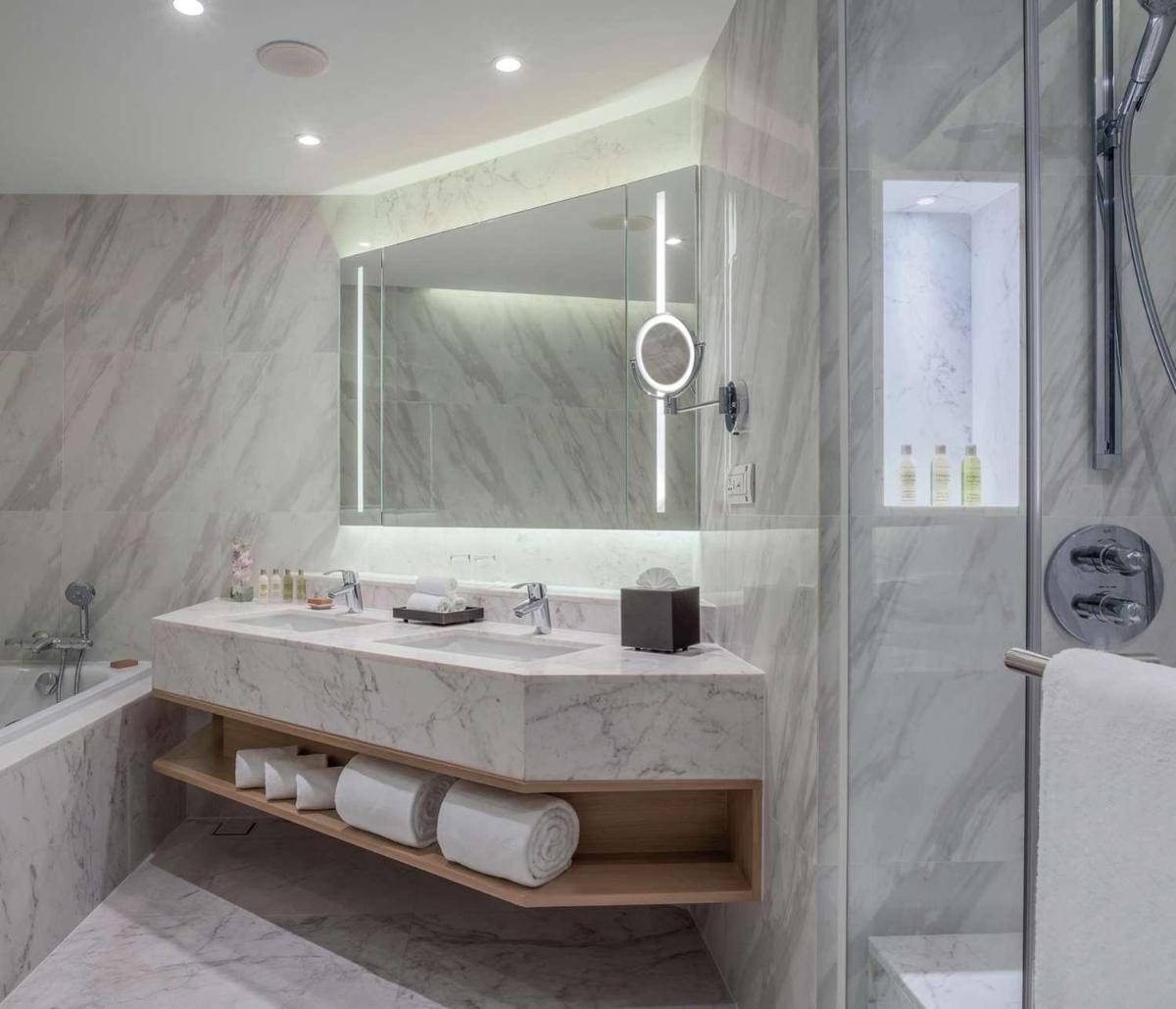 Hilton Hua Hin Resort & Spa - Housity