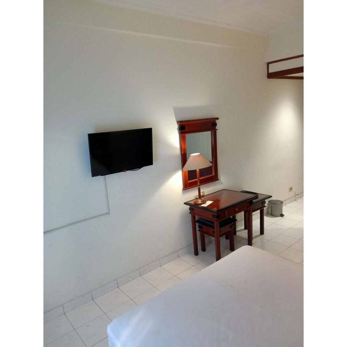 Puri Jaya Hotel - Housity