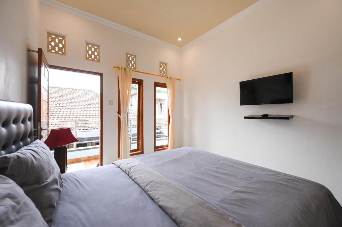 Ceria Guesthouse Seminyak Mitra RedDoorz - Housity