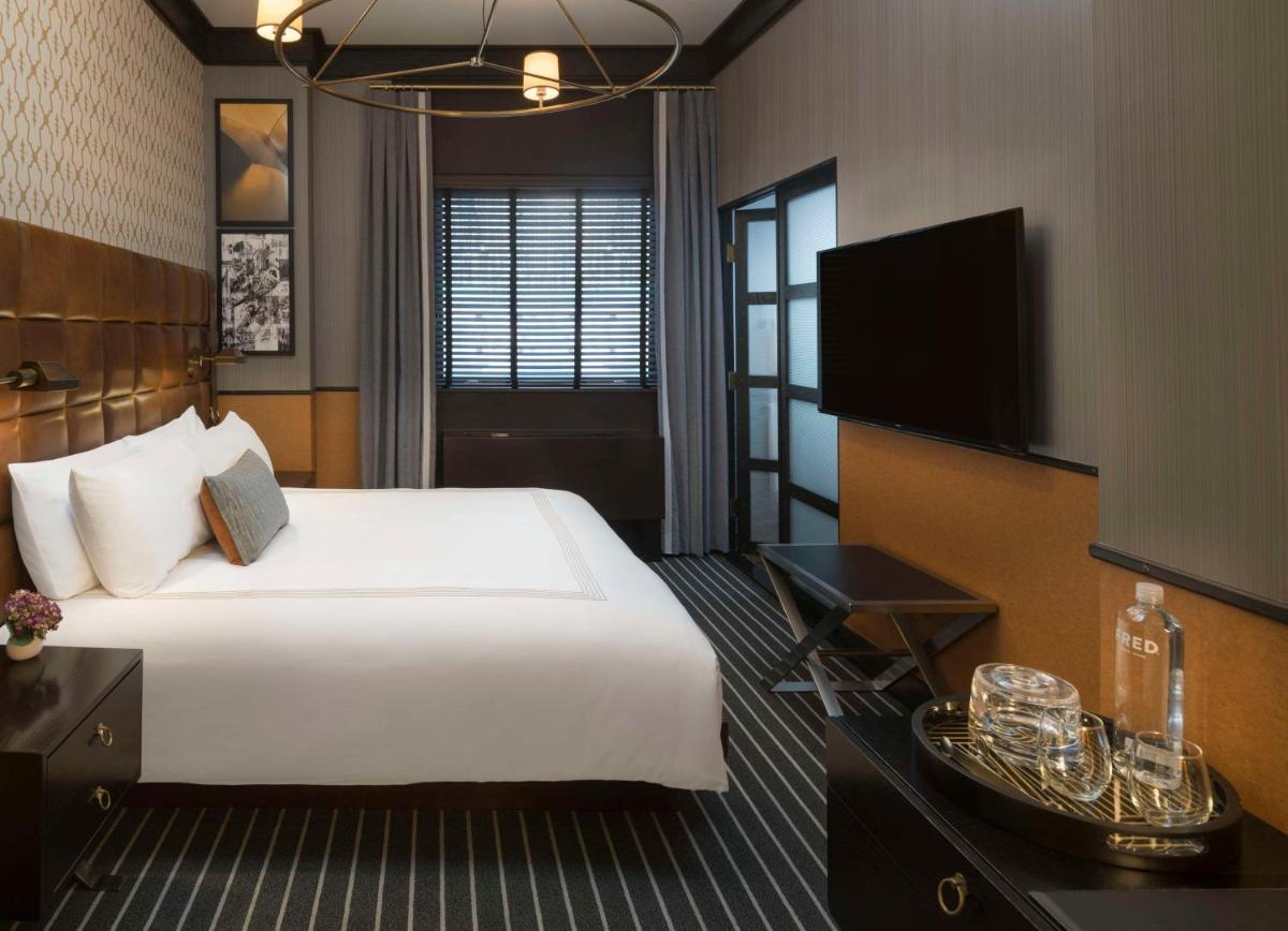 Gild Hall, A Thompson Hotel, by Hyatt - Housity