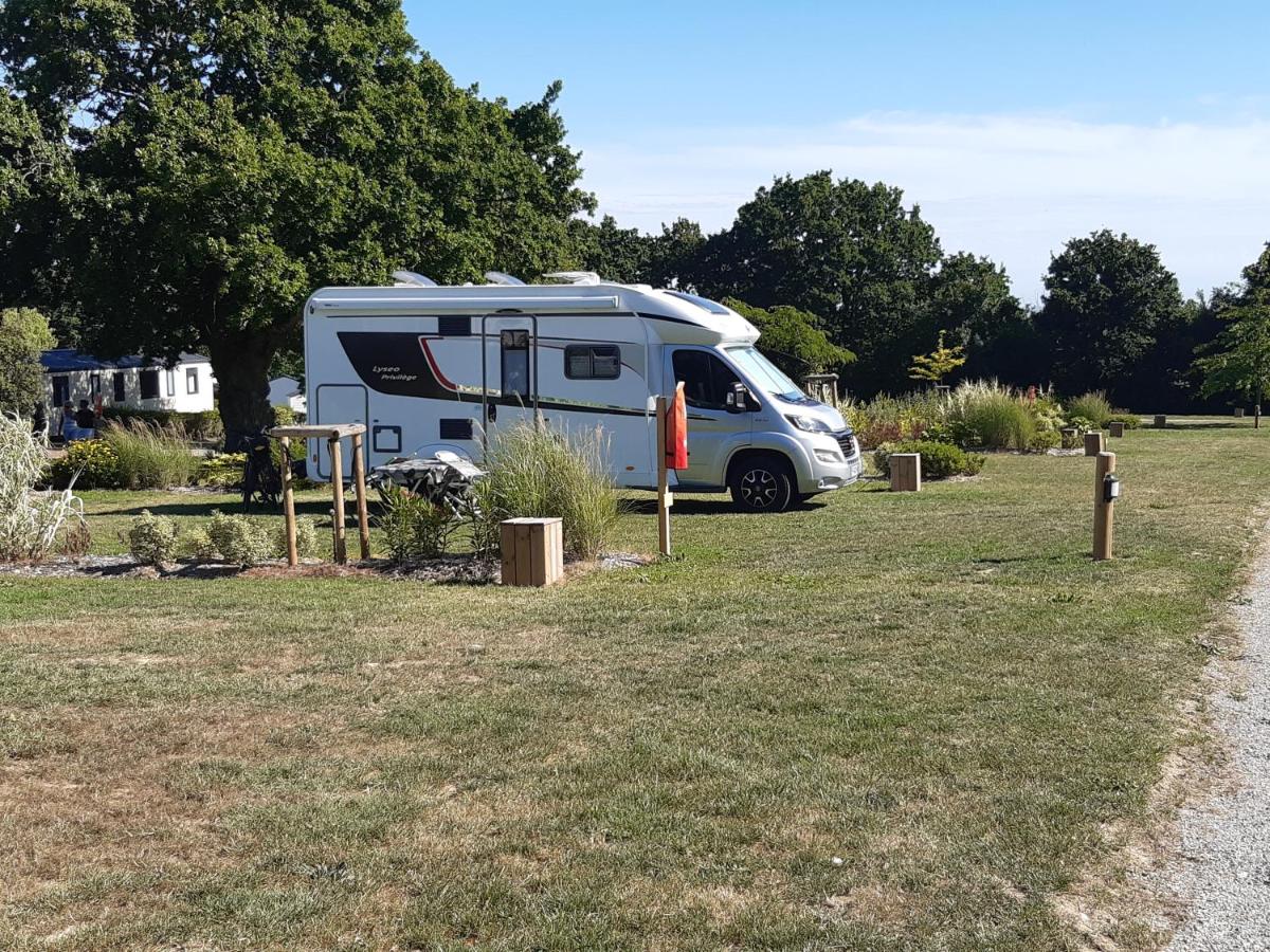 Camping Les Brillas - Housity