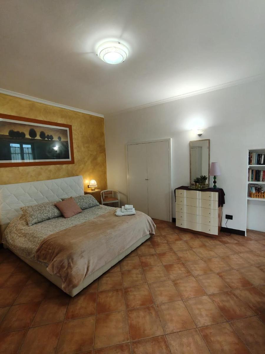 Piramide Gold - Housity