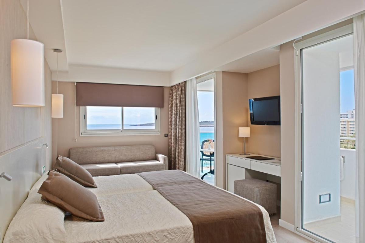 Cama o camas de una habitación en Hipotels Hipocampo - Adults Only