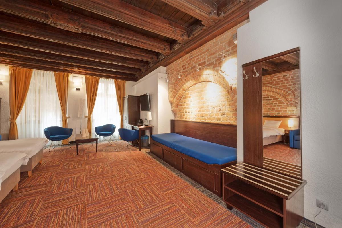 Palazzo Rosso Old Town - Housity