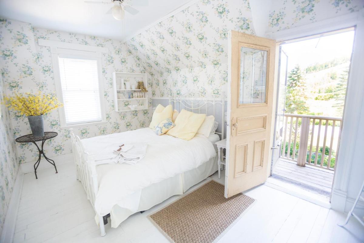 Foxingham Farm Bed & Breakfast - Housity