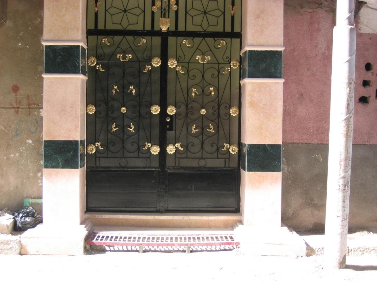 Obelisk house - Housity