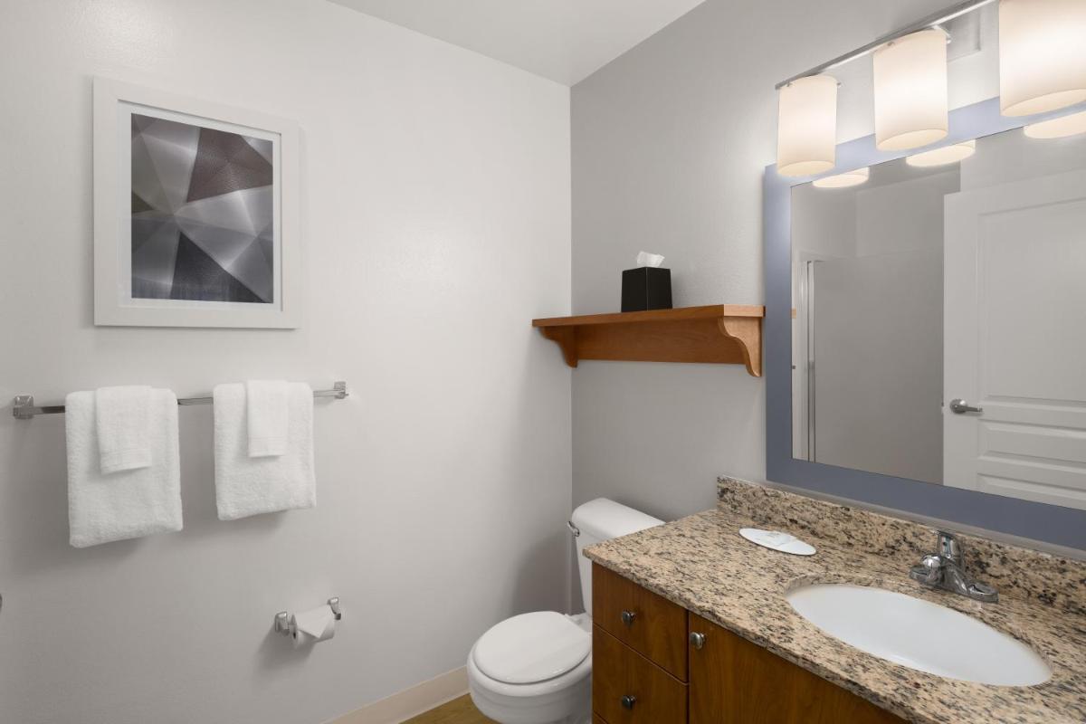 TownePlace Suites by Marriott Seattle Southcenter - Housity