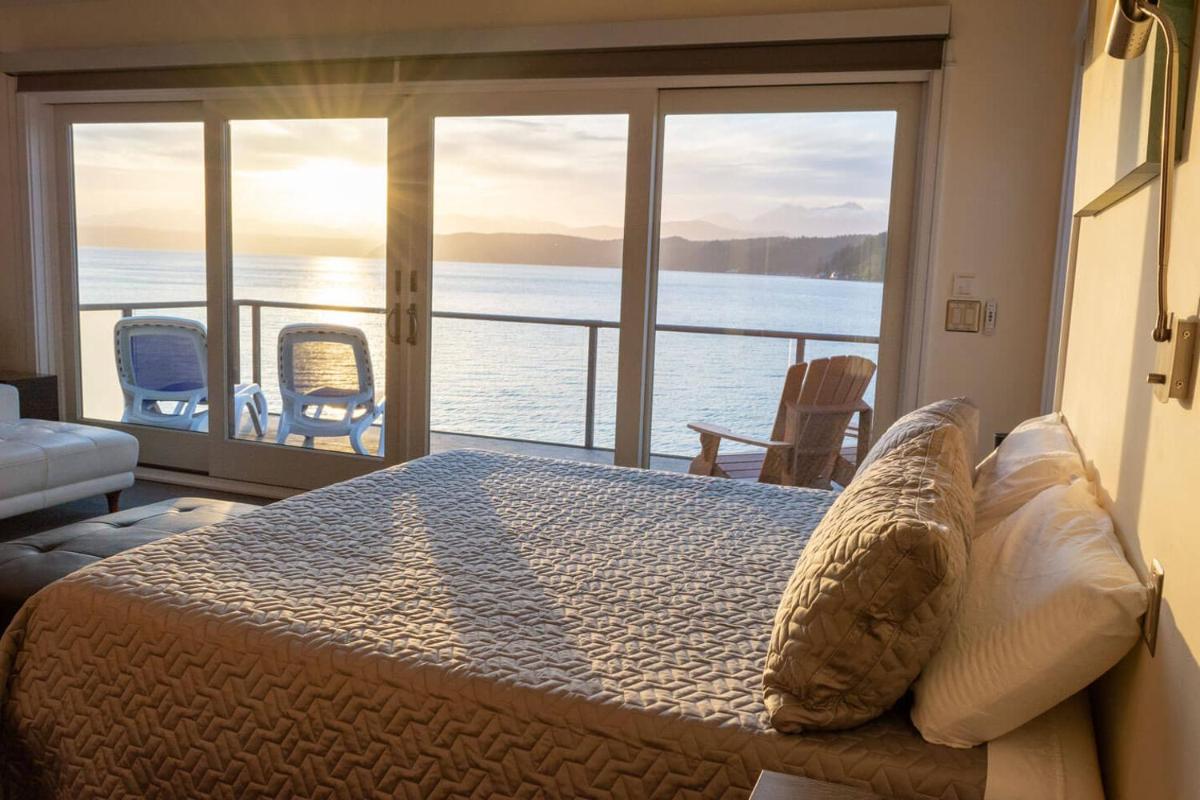 Luxury Lookout Hood Canal Vacation Rental - Housity