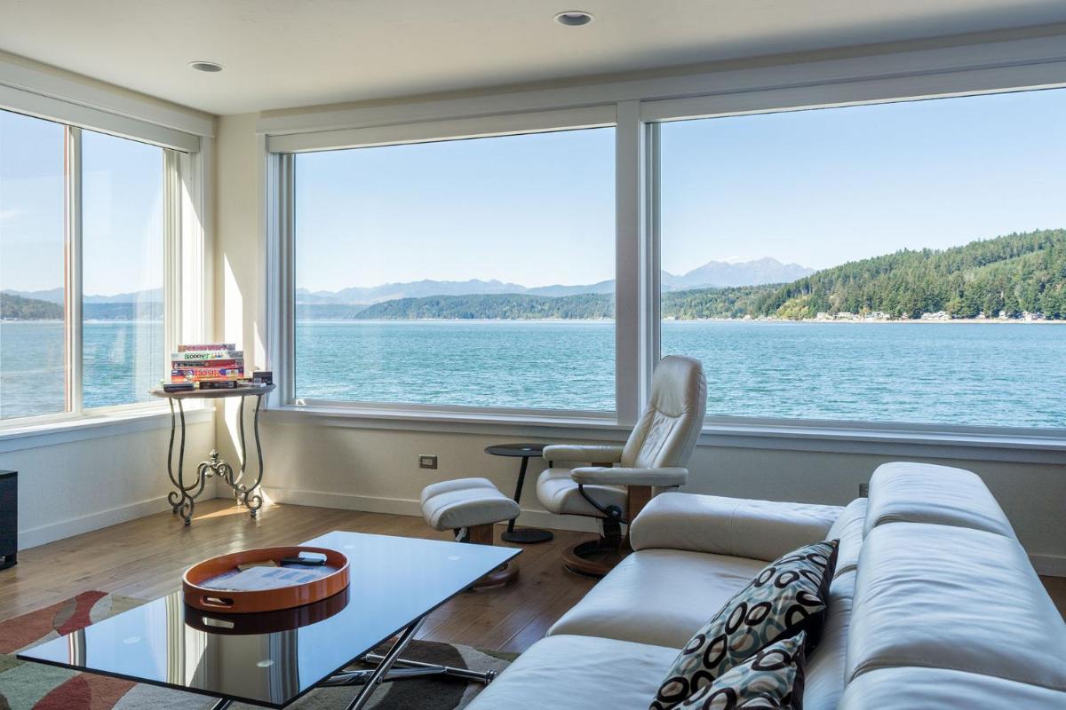 Luxury Lookout Hood Canal Vacation Rental - Housity