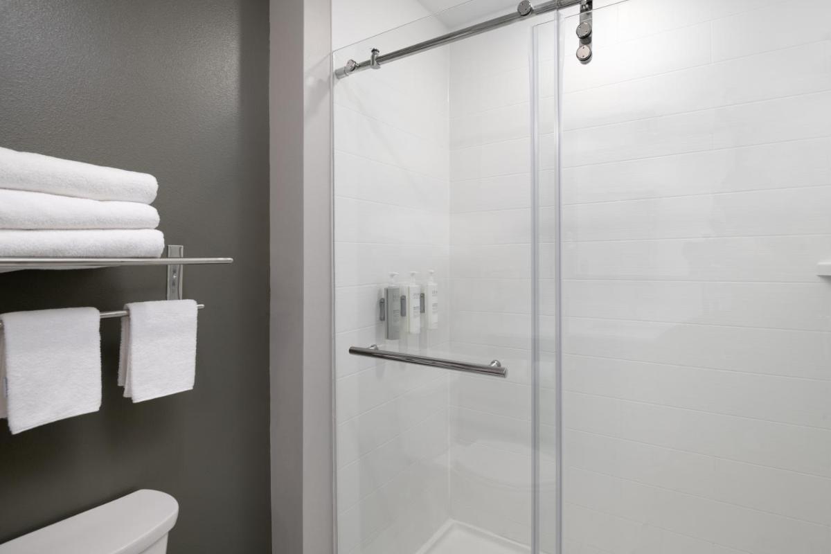 Spark by Hilton Destin - Housity