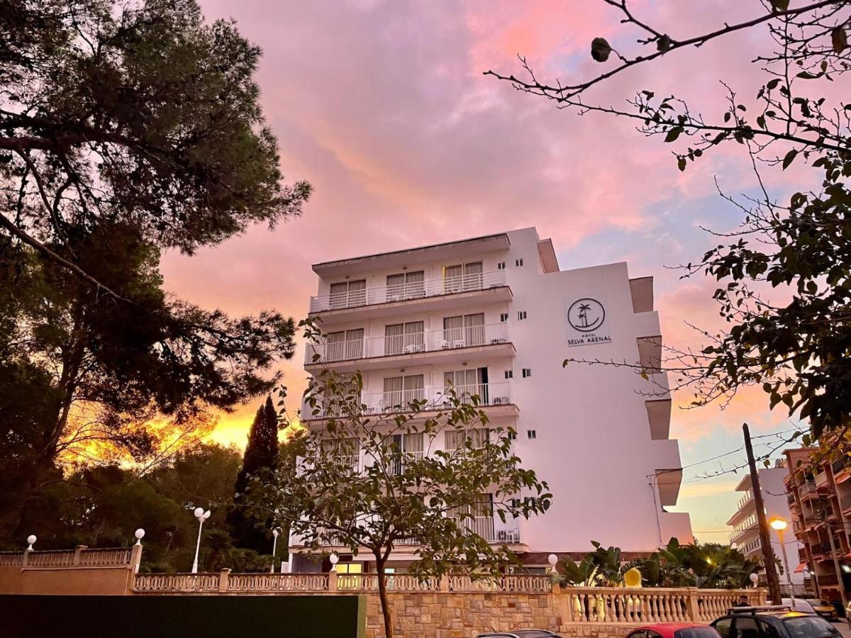 Hotel Selva Arenal - Housity