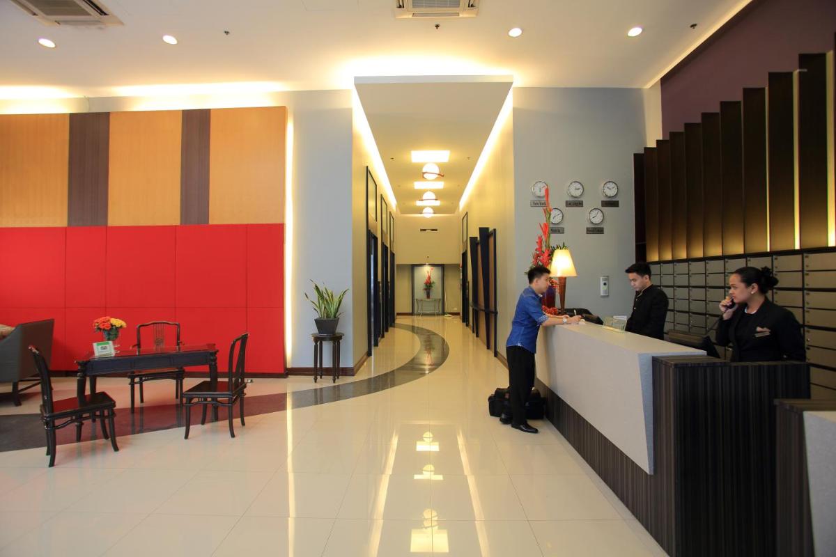 The Malayan Plaza Hotel - Housity