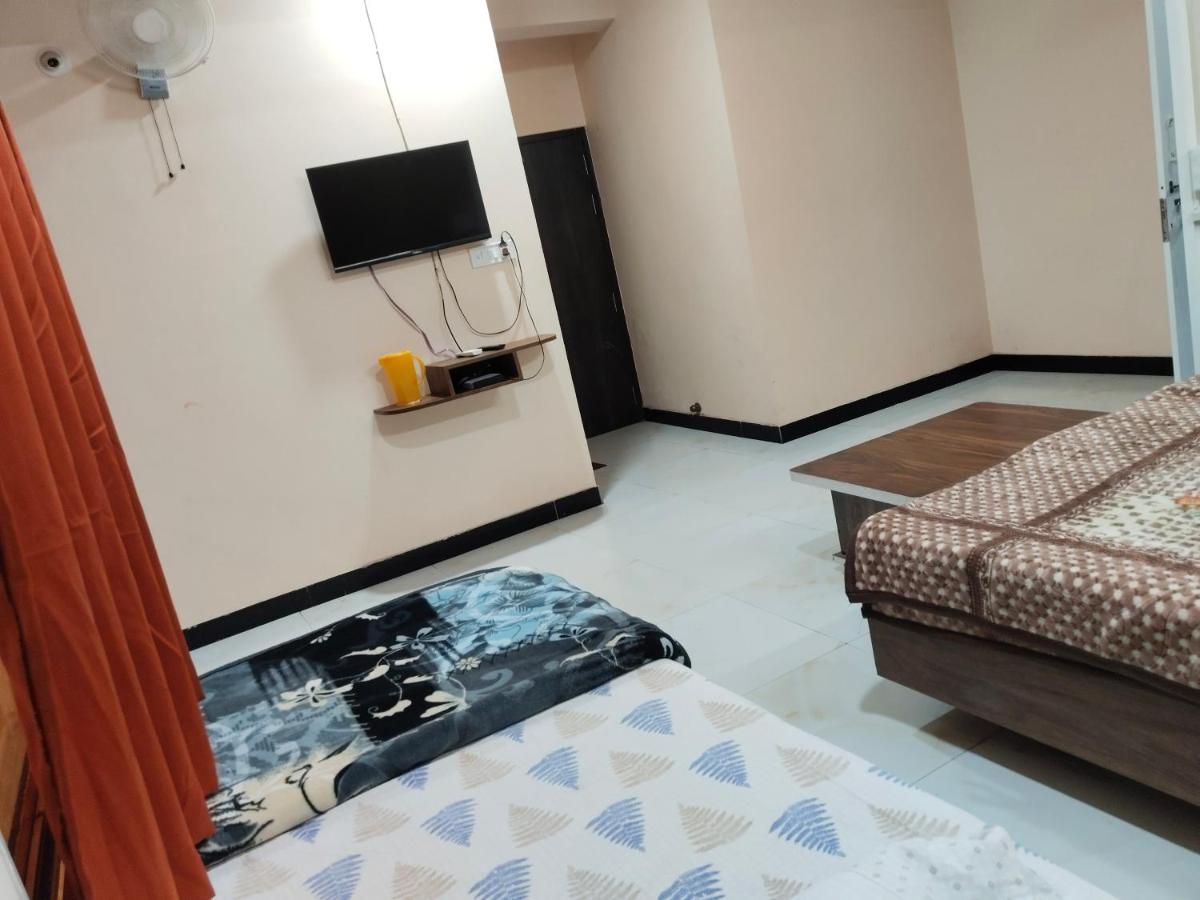 Hotel Shree Radhe Krishna Palace - Housity