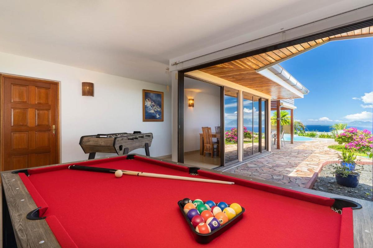Magnificent 5 Br Villa with pool: amazing views - Housity
