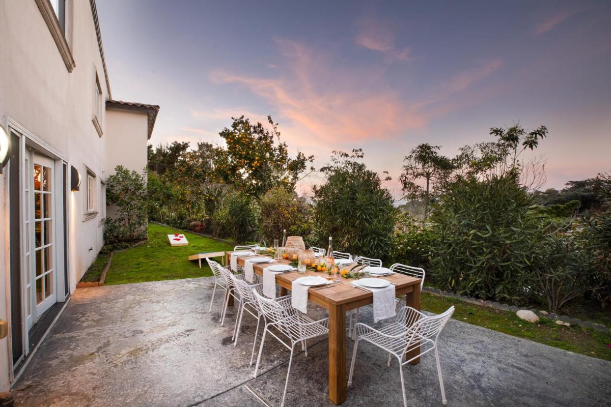 Villa Valencia by AvantStay Entertainers Dream w Outdoor Kitchen Spa Views - Housity