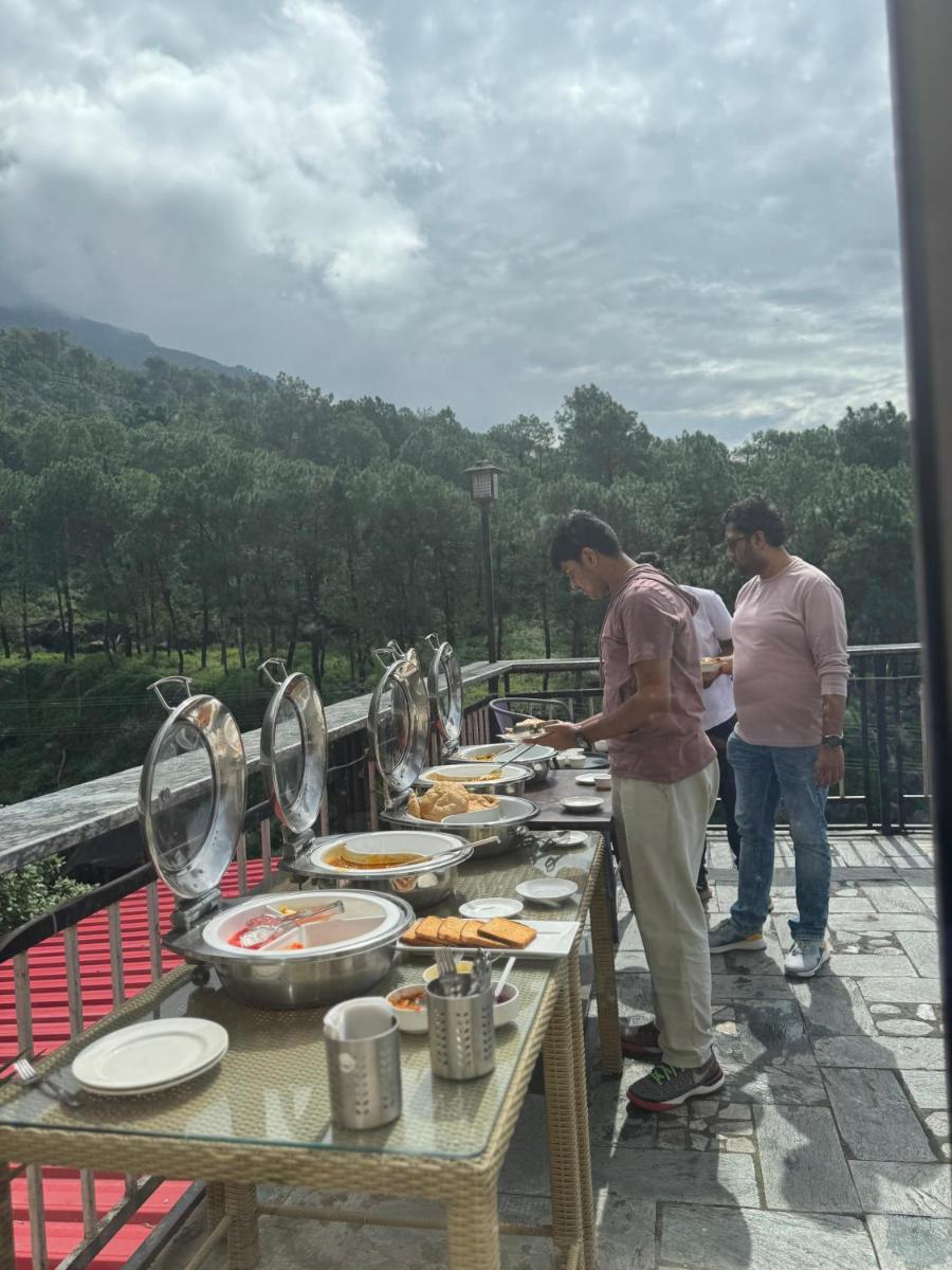 Manuni Inn - Riverside Resort - Housity