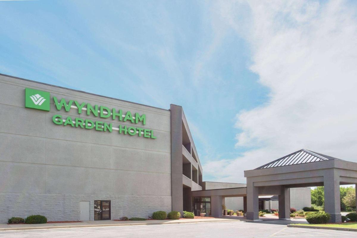 Wyndham Garden Conference Center Champaign - Urbana - Housity