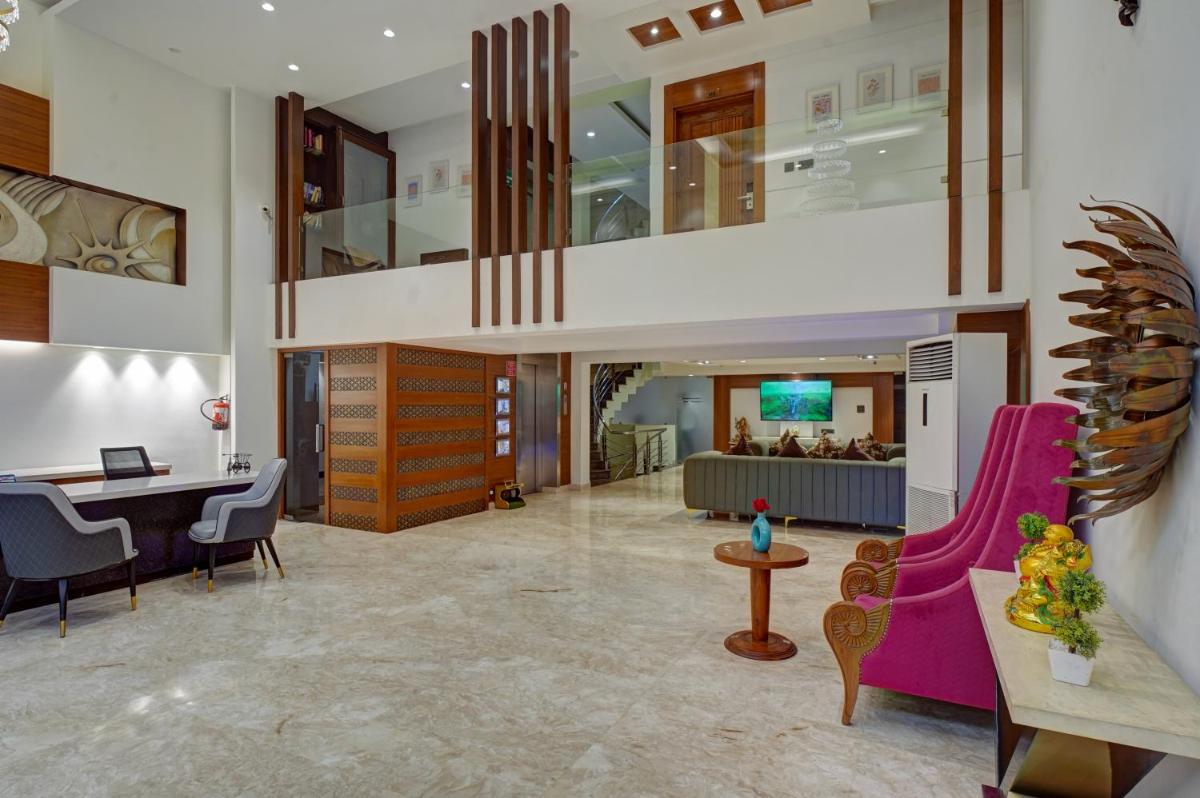 Hotel The Pearl - Newly Renovated in City Centre - Housity