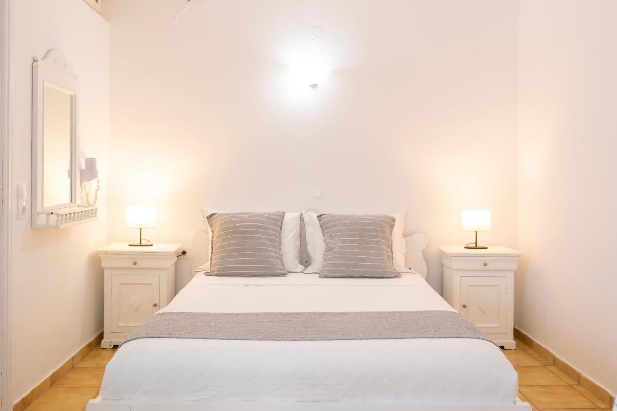 Vrachia Studios & Apartments - Housity