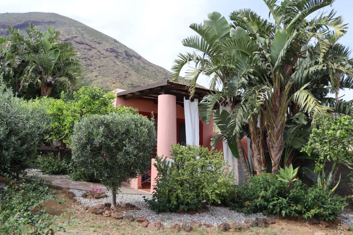 Case Il Mandorlo - immersi nella natura e terrazzi vista mare - Housity