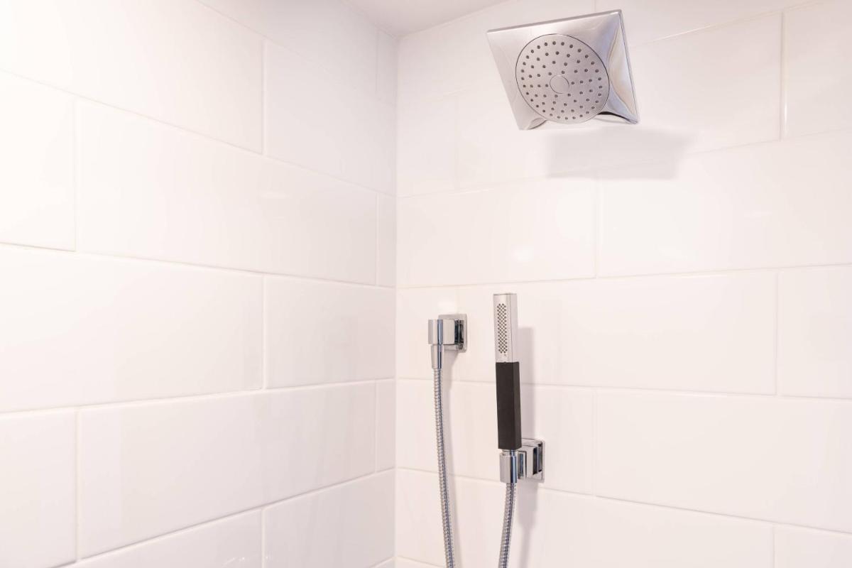 Pittsburgh Airport Marriott - Housity