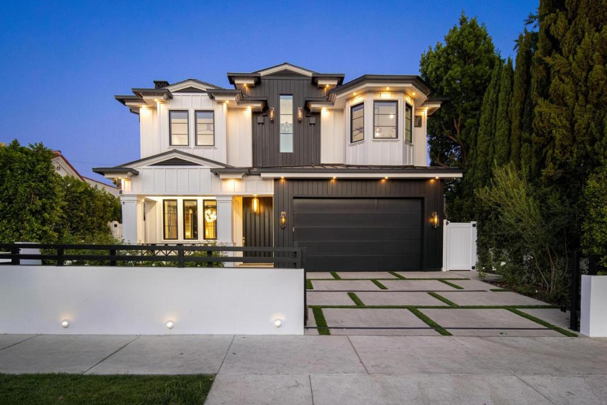 Gardner Modern - Housity