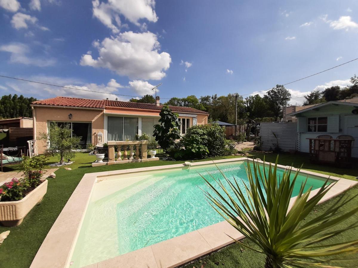 Eclats du Sud, villa les Cigales avec piscine, proche Cassis, meublé de tourisme 3 étoiles - Housity