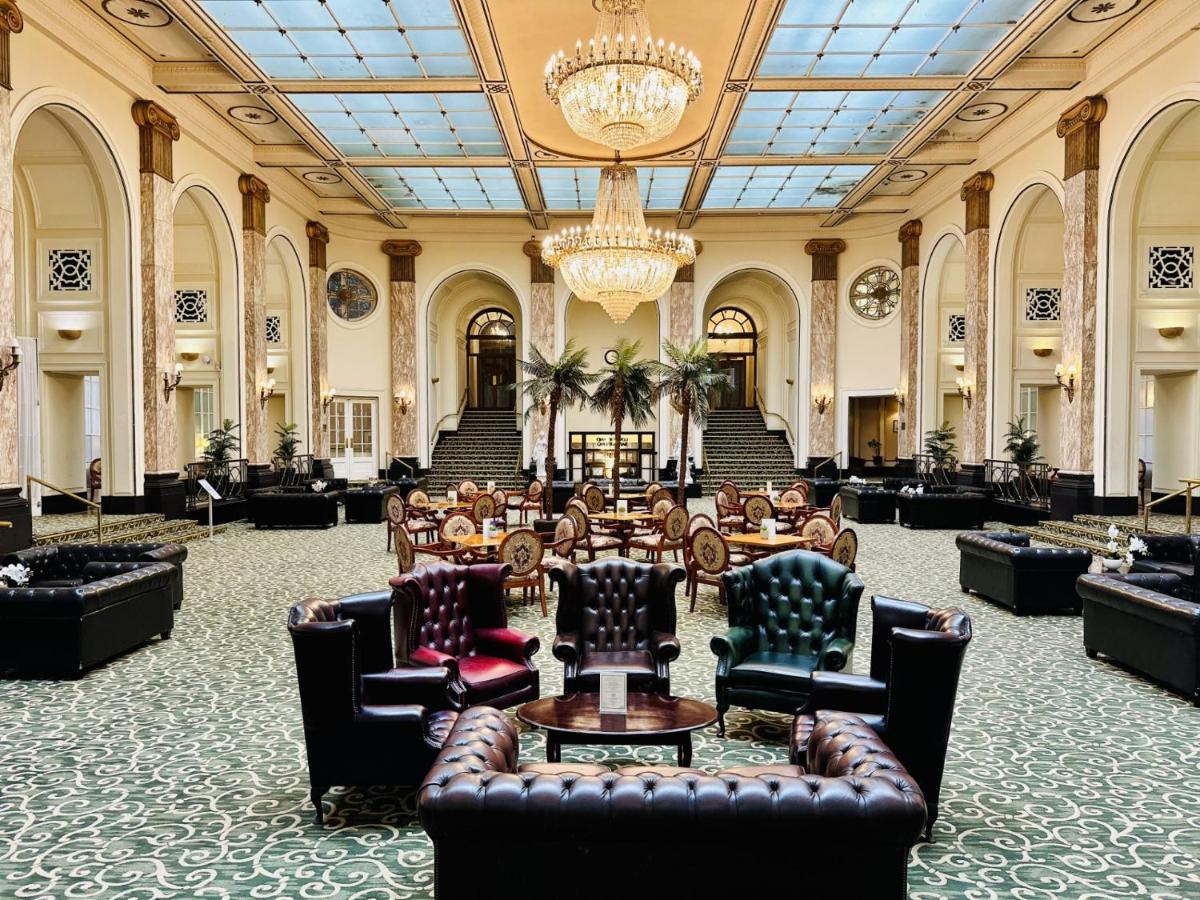 Adelphi Hotel - Housity