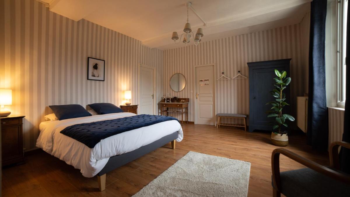 Au fil de L'Ouanne - Housity