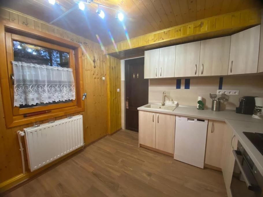 Cabana Cerbul de Aur Sub Cetate (Lacul Zetea) - Housity