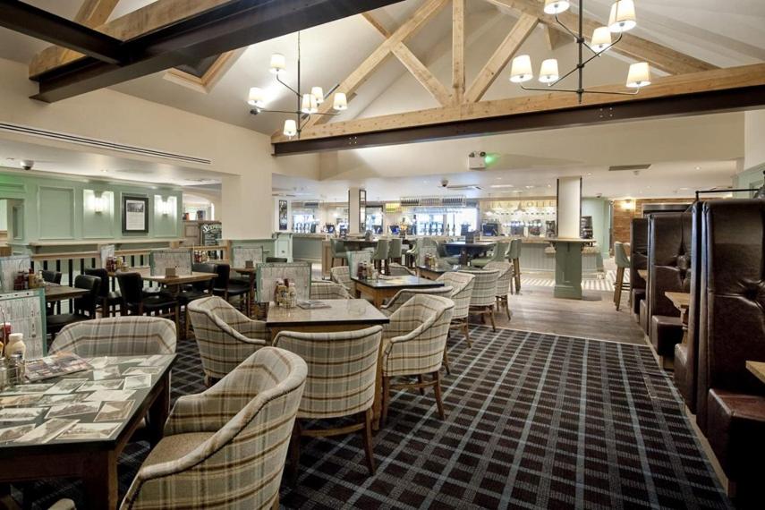 The Queen Hotel Wetherspoon - Housity