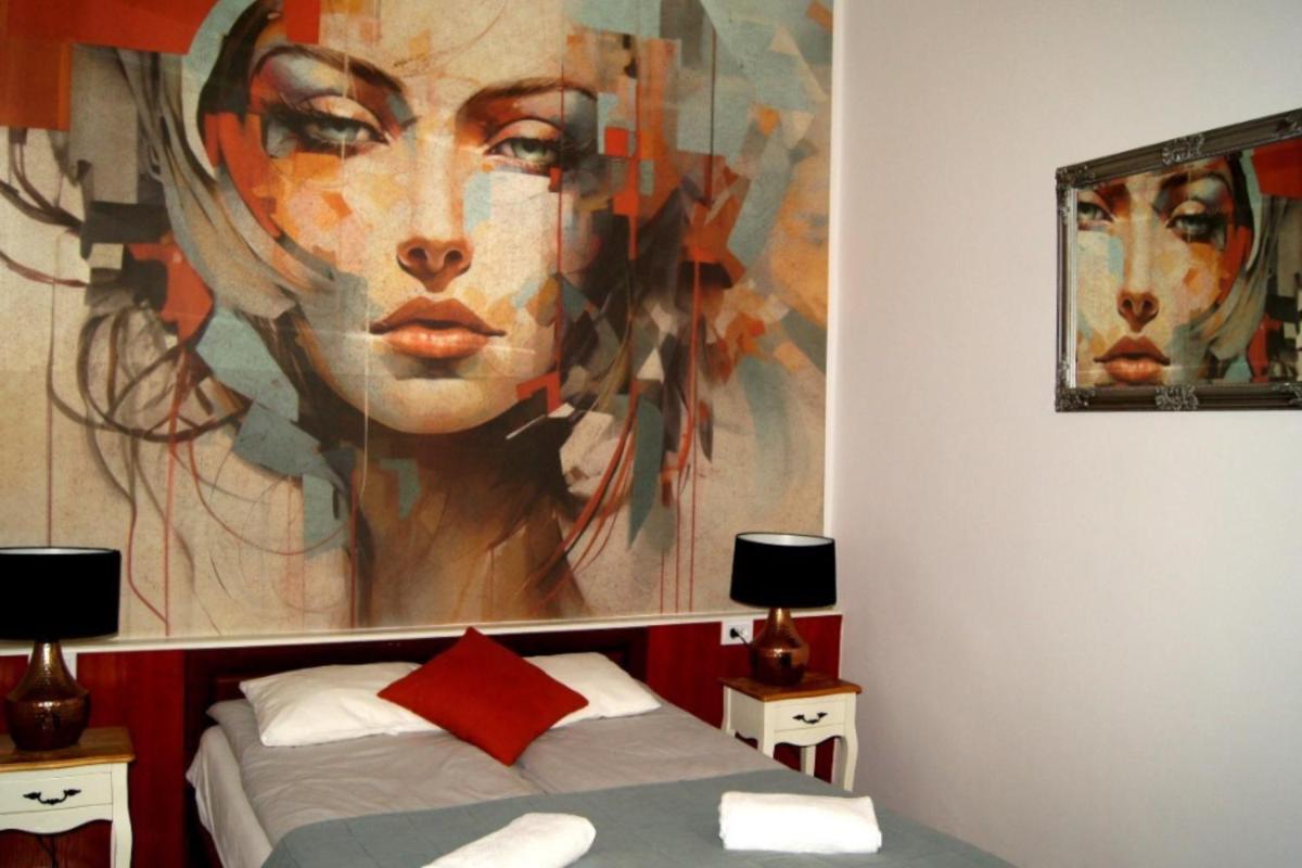 Cozy Old Town Apartments - Housity