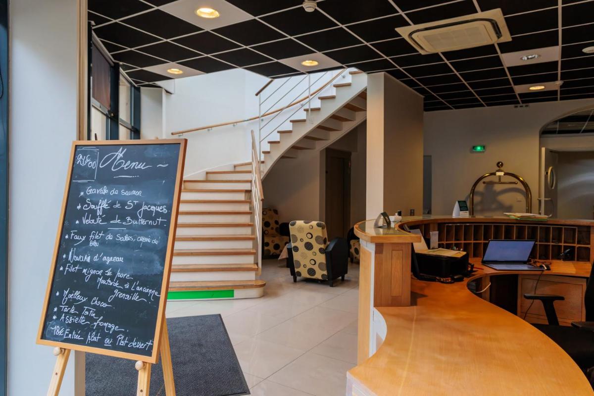 Photo de la galerie de l'établissement Logis Hôtel Restaurant Auberge de la Xaintrie, à Saint-Privat