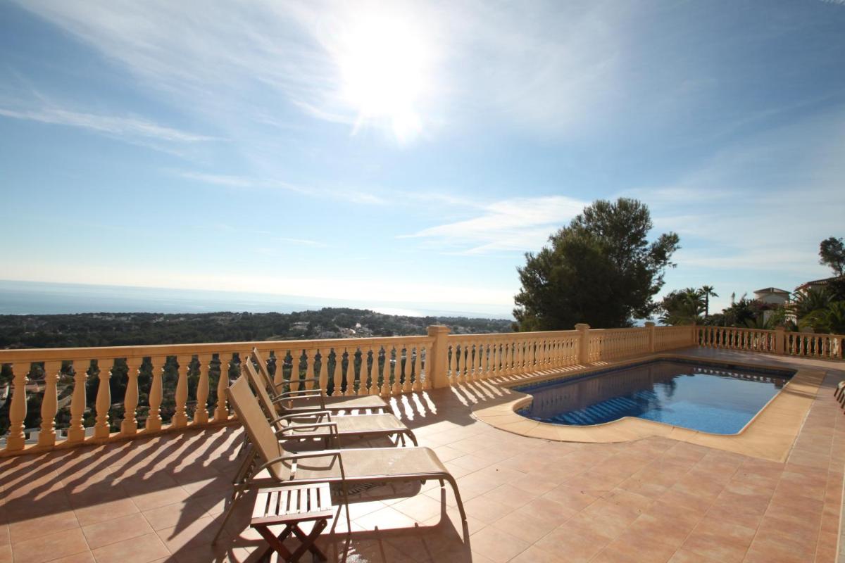 Mimo - sea view villa with private pool in Moraira-Teulada - Housity