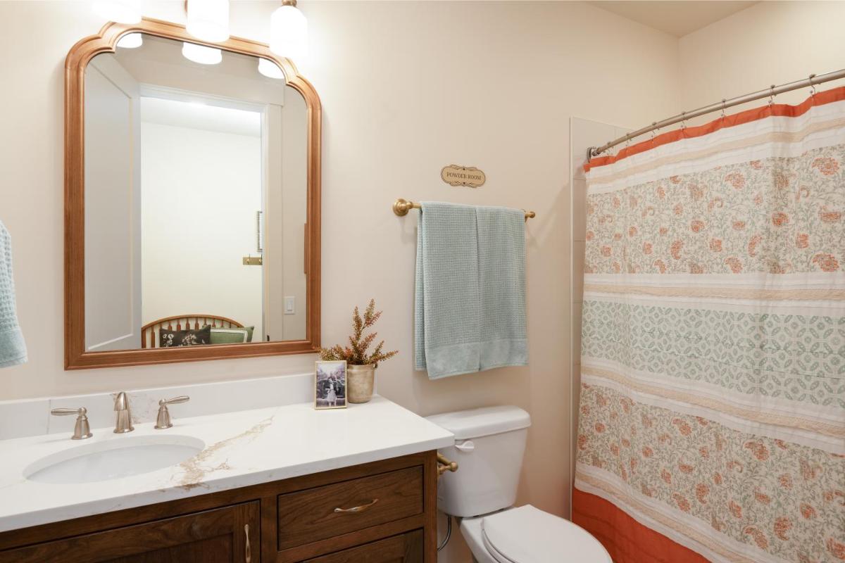 Hidden Springs RV Resort - Housity