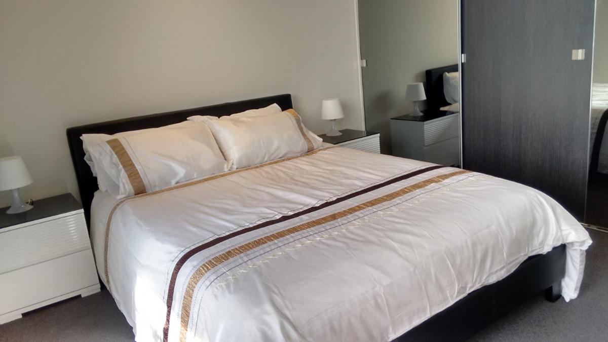Camberwell Vacation Apartment - Housity