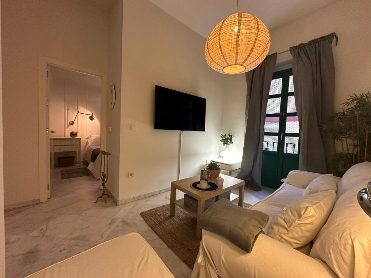 La Casa del Corral Triana collection apartment - Housity