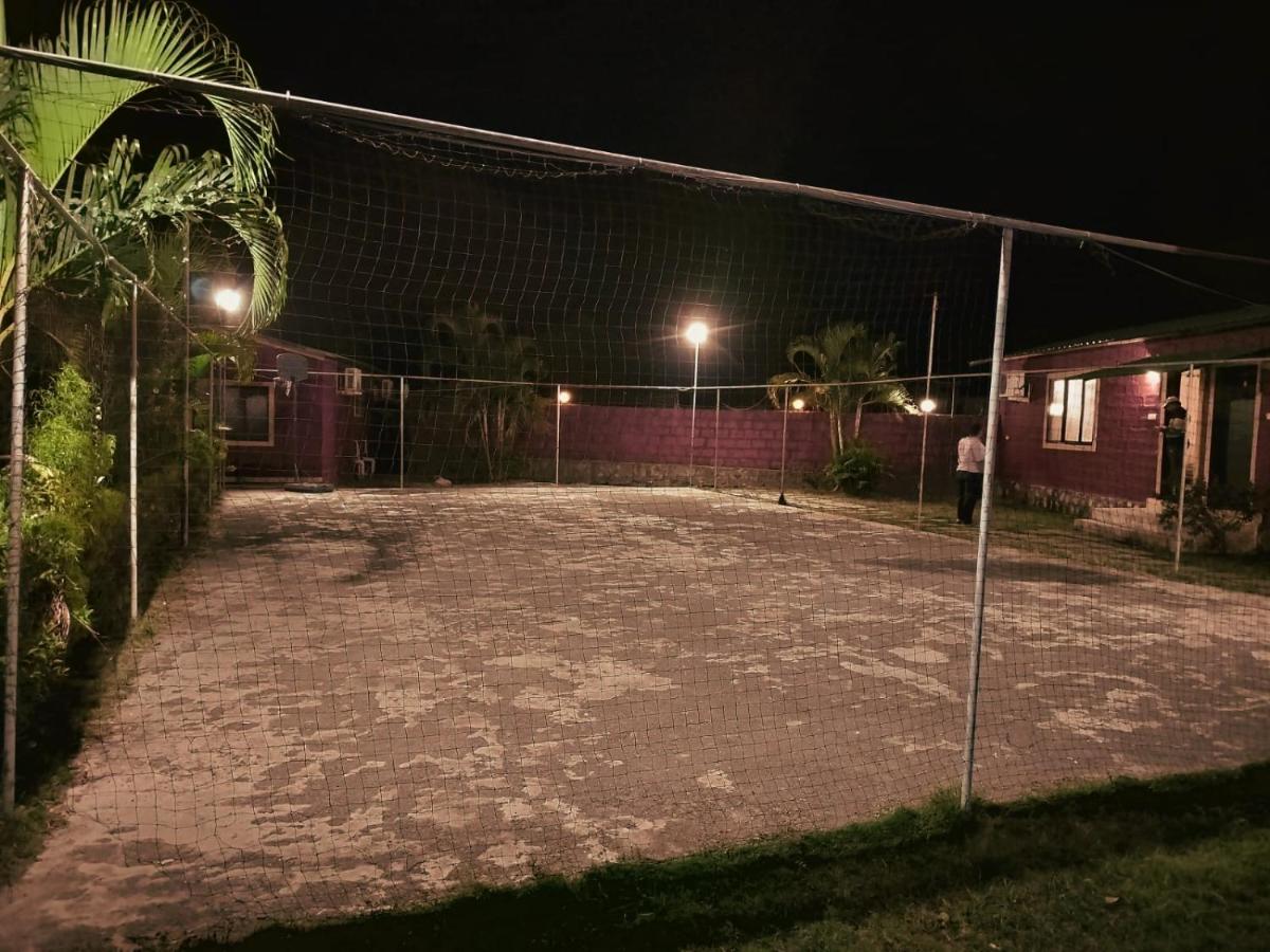 Nargis Farm Resort - Housity