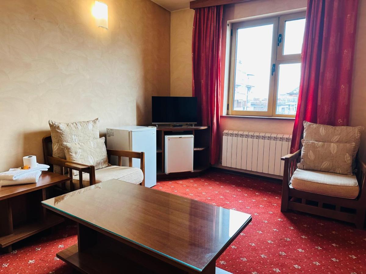 Hotel Rai - Housity