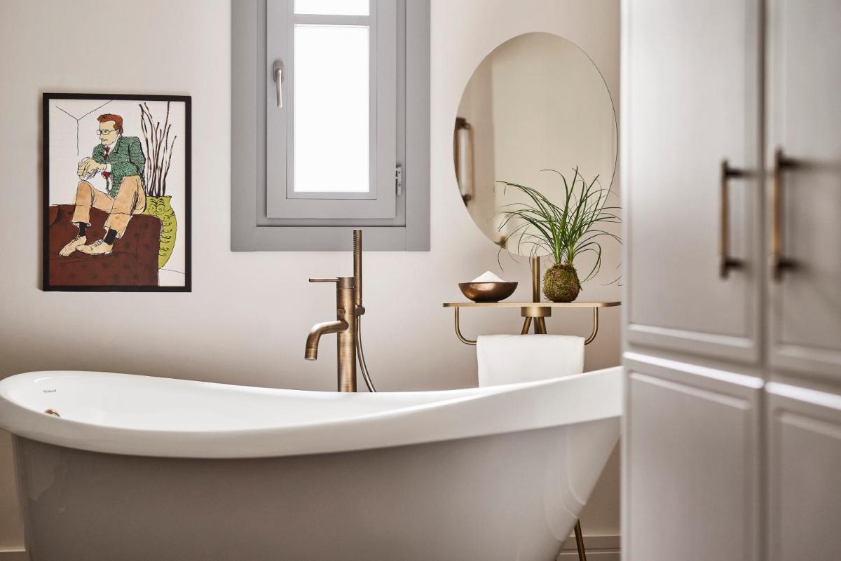 Un baño de Gran Hotel Inglés - The Leading Hotels of the World