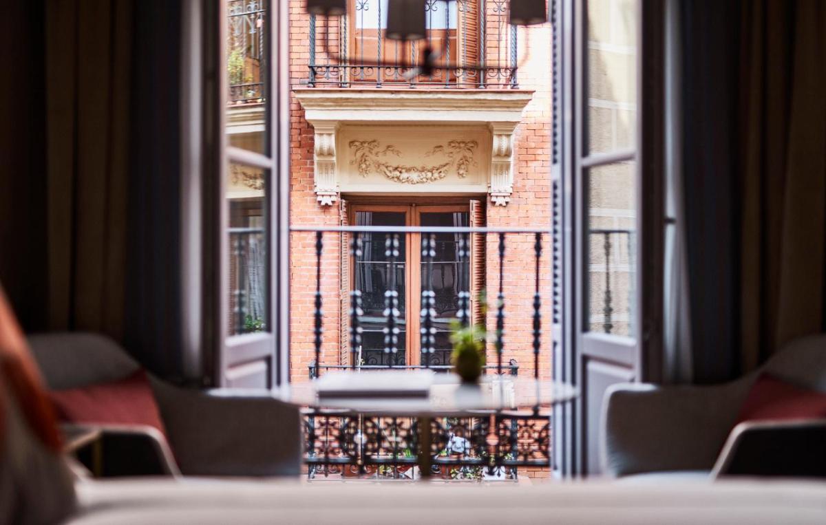 Un balcón o terraza de Gran Hotel Inglés - The Leading Hotels of the World