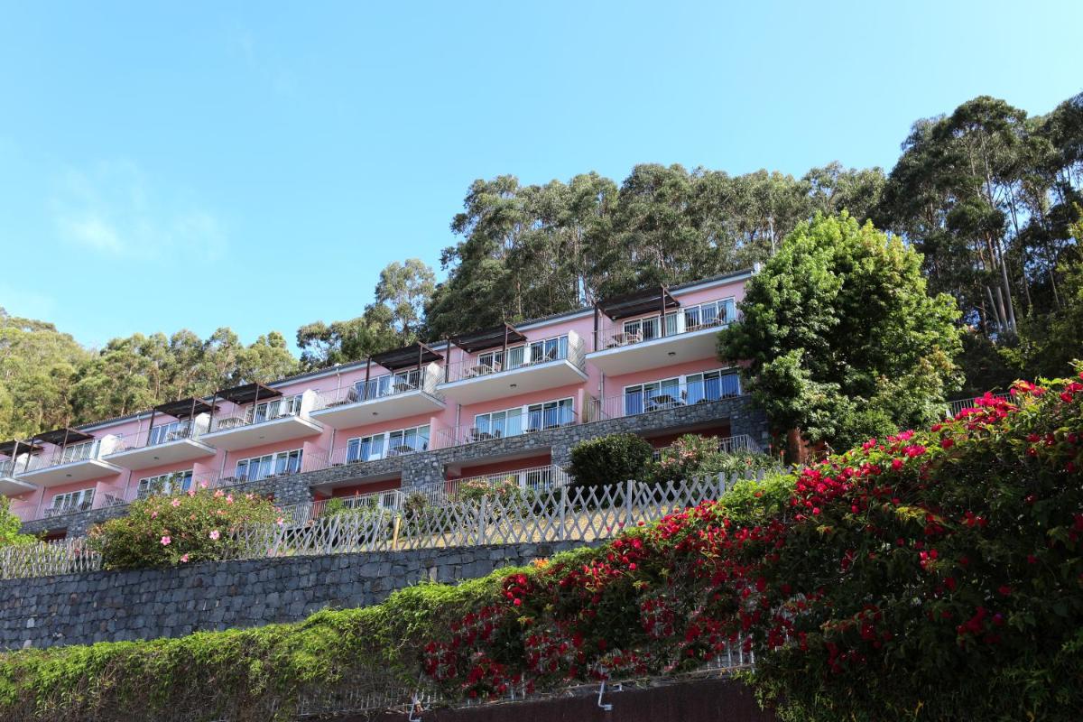 O edifício onde o resort está situado