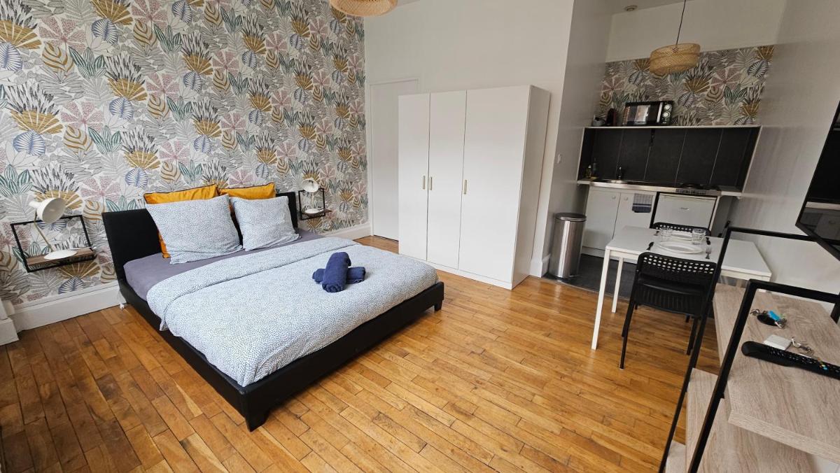 Au pied du Beffroi - Housity