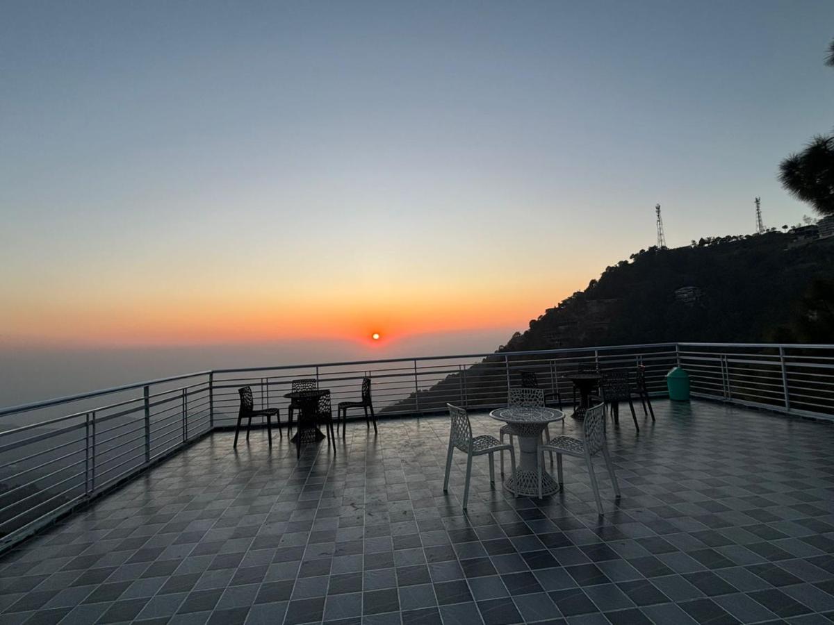 Aravindam House By Vanasthali Kasauli I Open Rooftop & Garden I Bonfire I - Housity