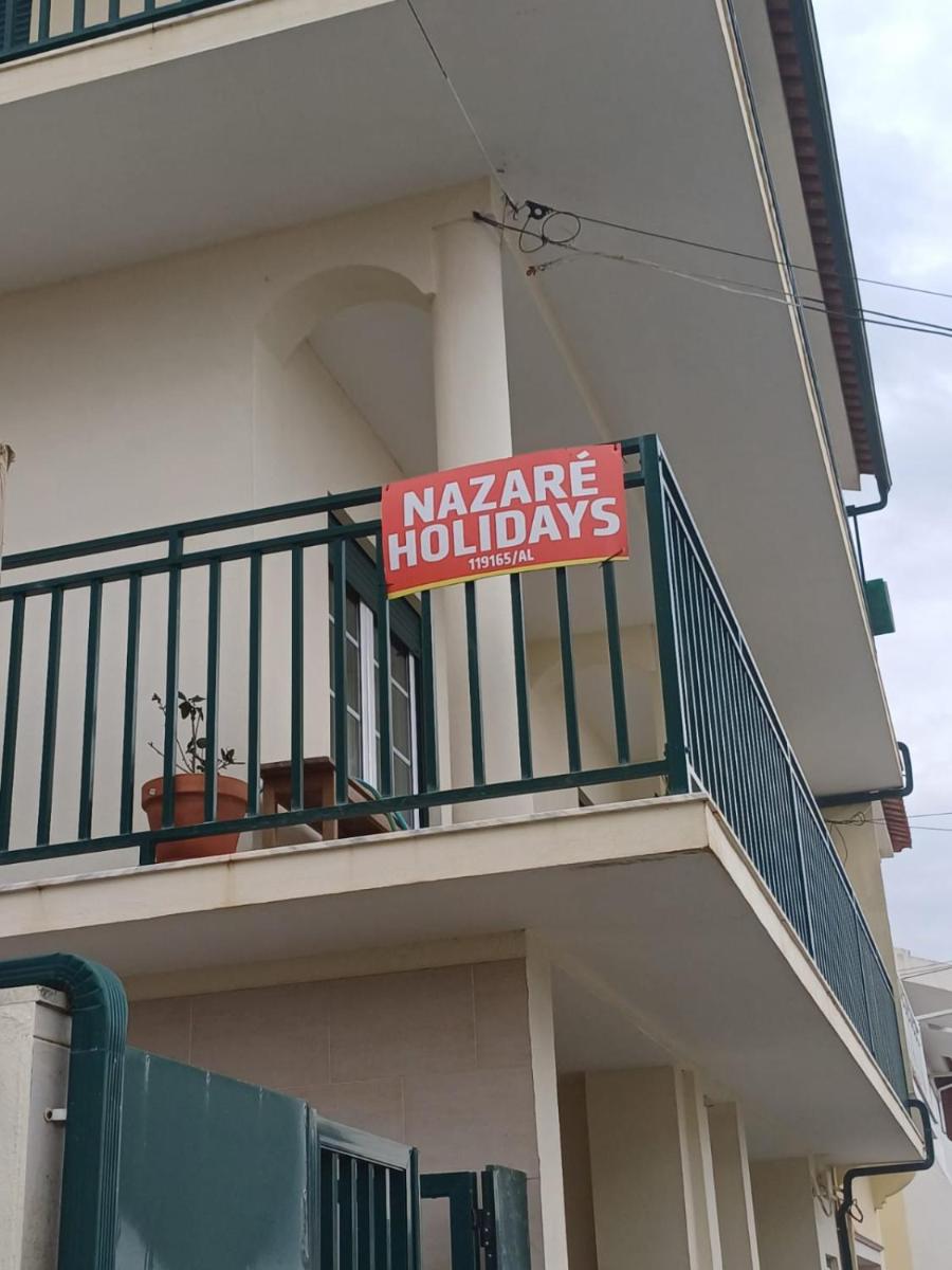 Nazaré Holidays - Housity